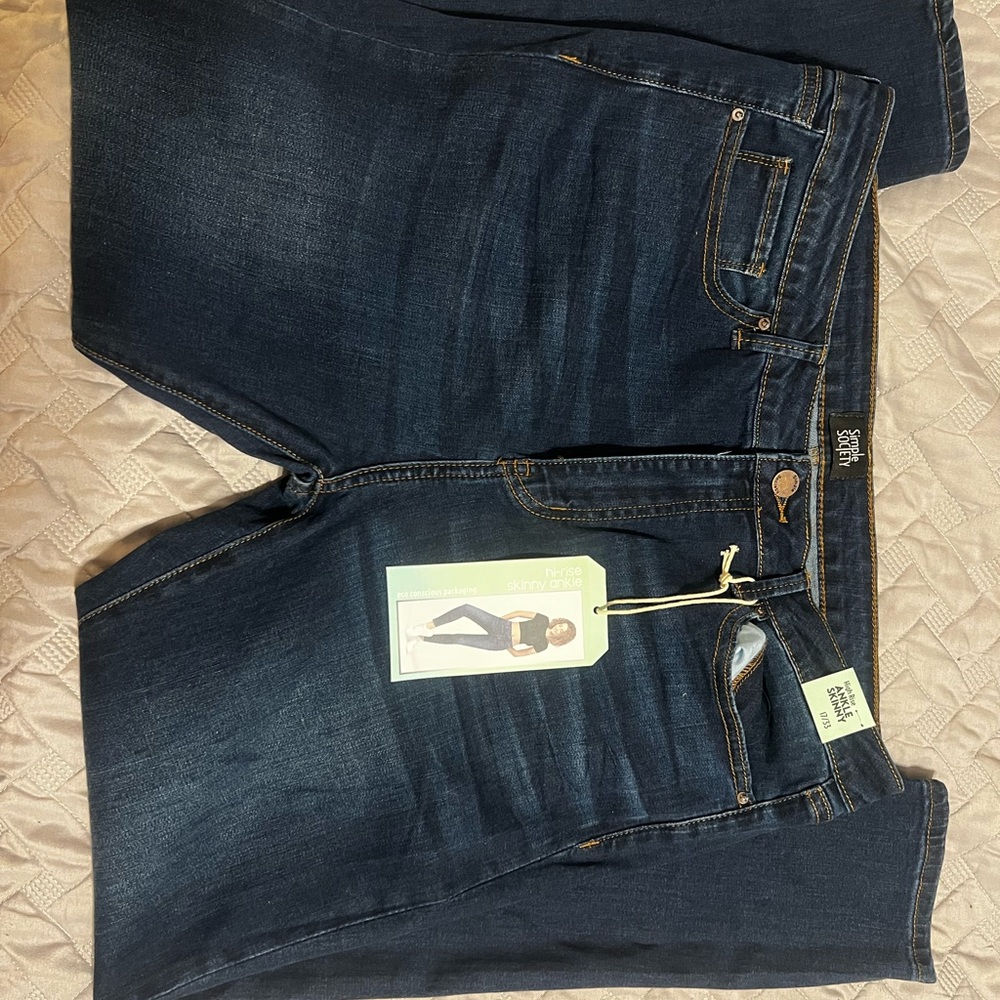 Blue Skinny Jeans with Classic Dark Wash